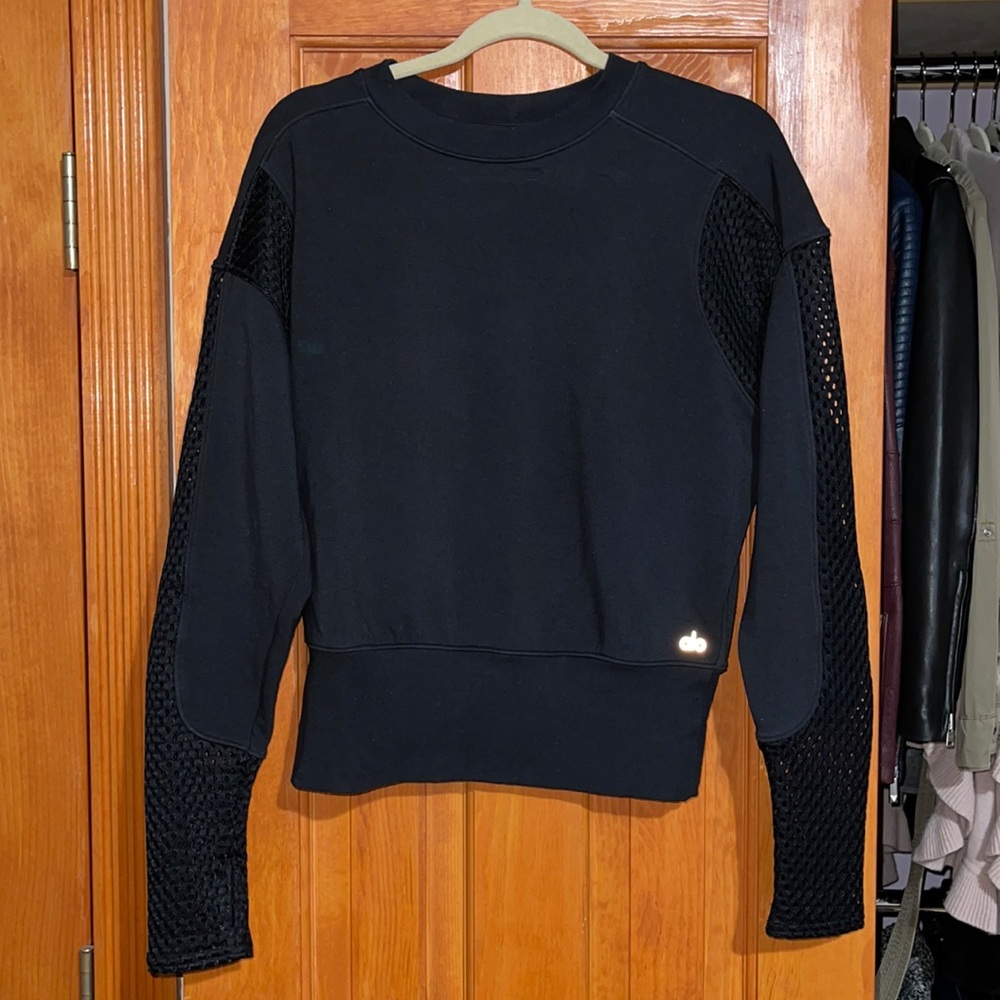 ALO Yoga black sweater size small